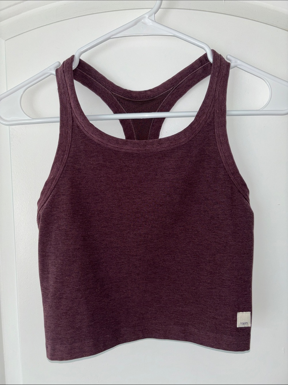 Vuori Halo performance Racerback Crop Tank top XS
